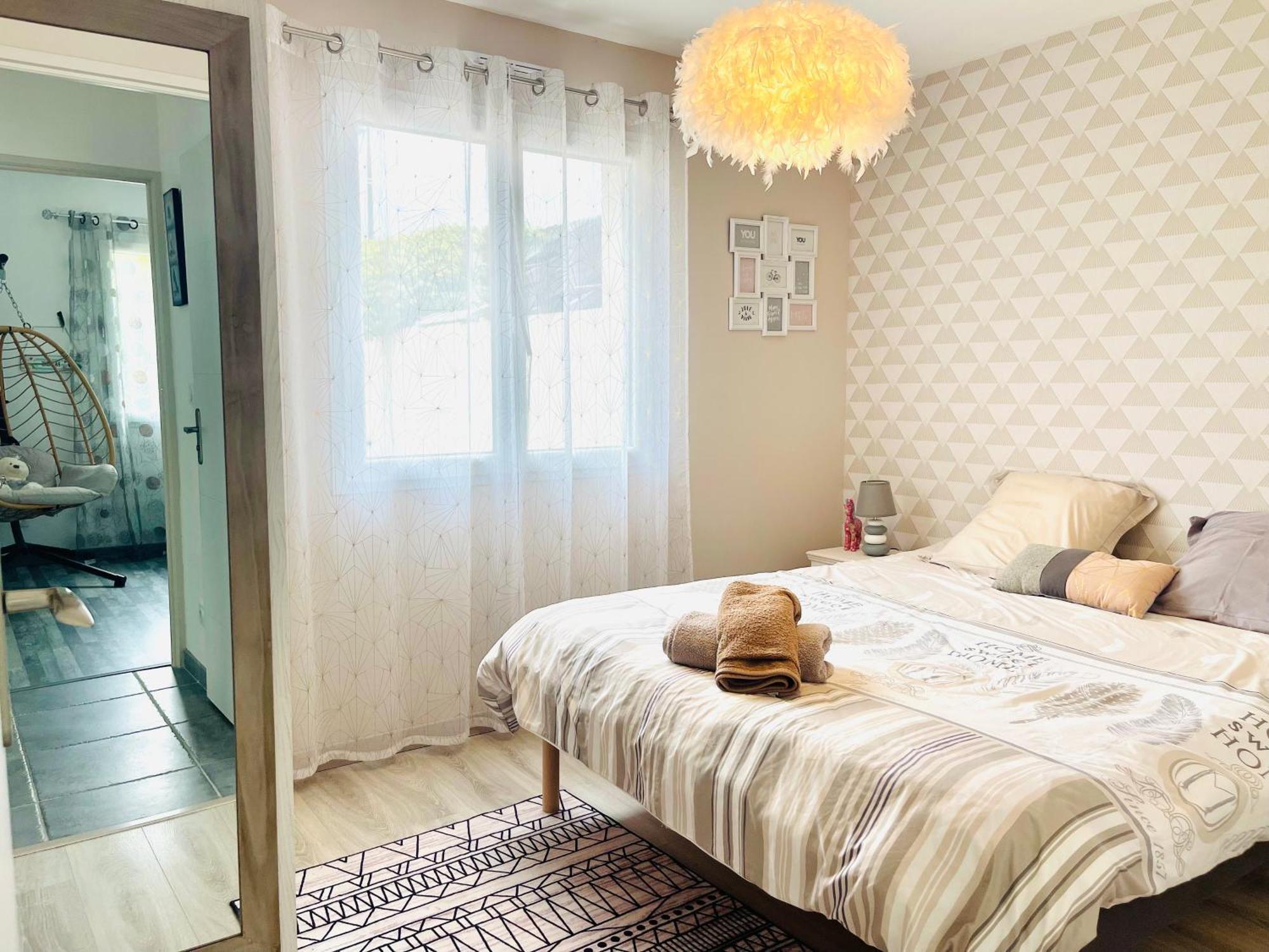 Petite Maison Au Calme Poupry Exteriör bild