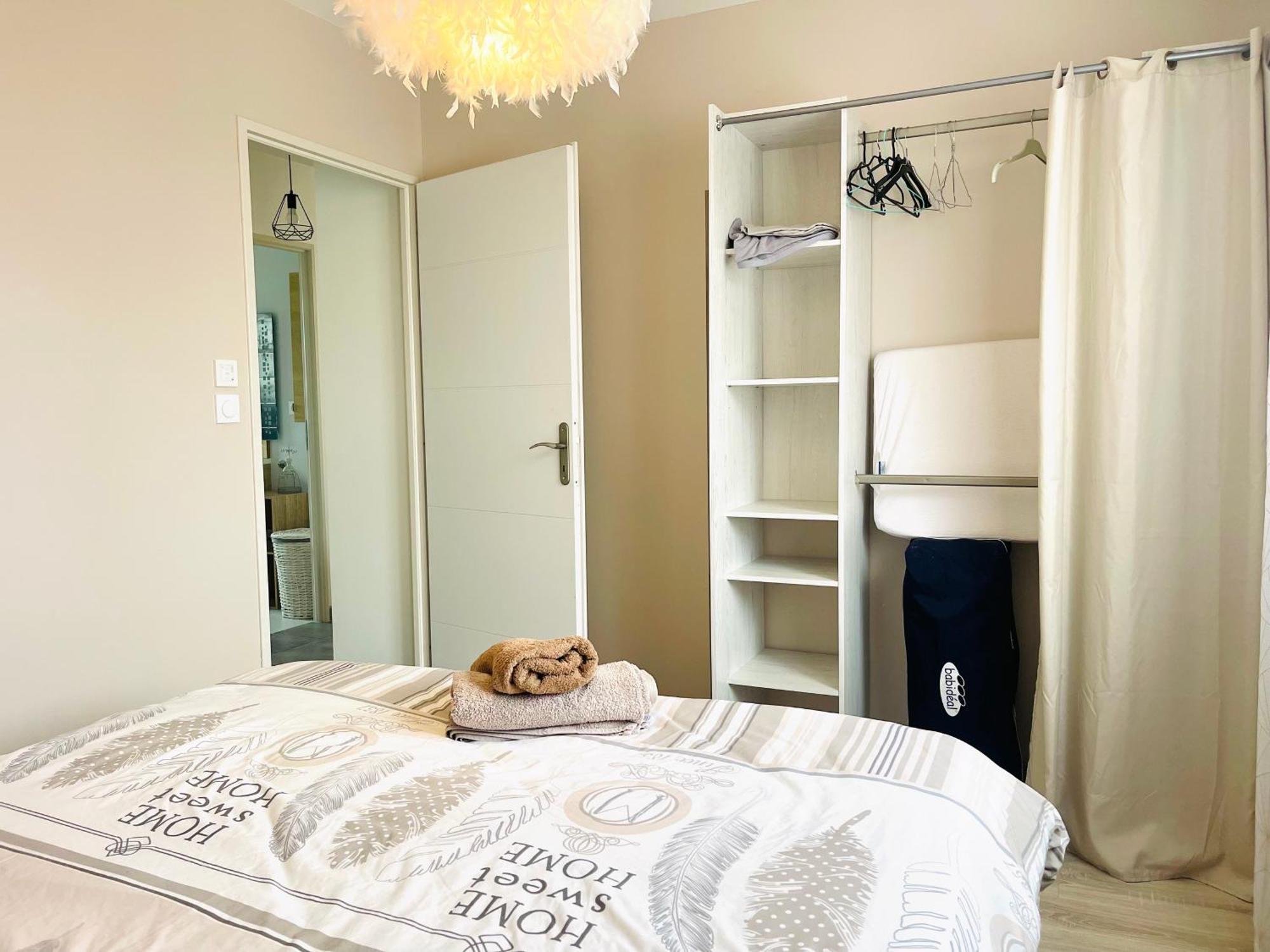 Petite Maison Au Calme Poupry Exteriör bild